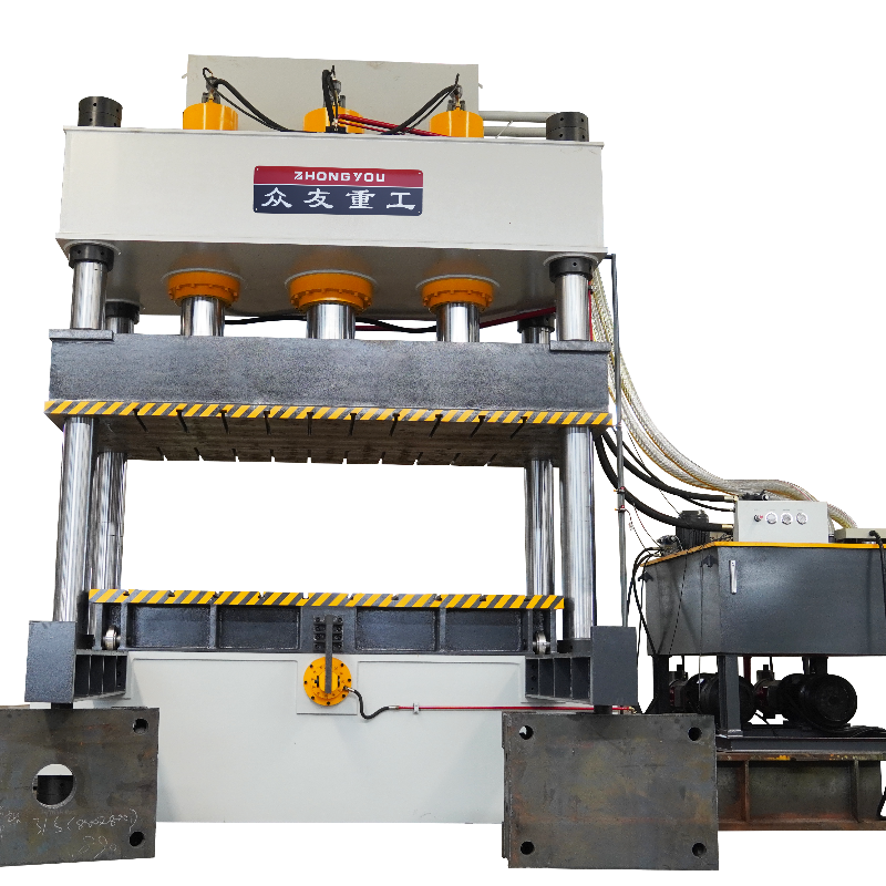 Wood chip tray forming equipment
