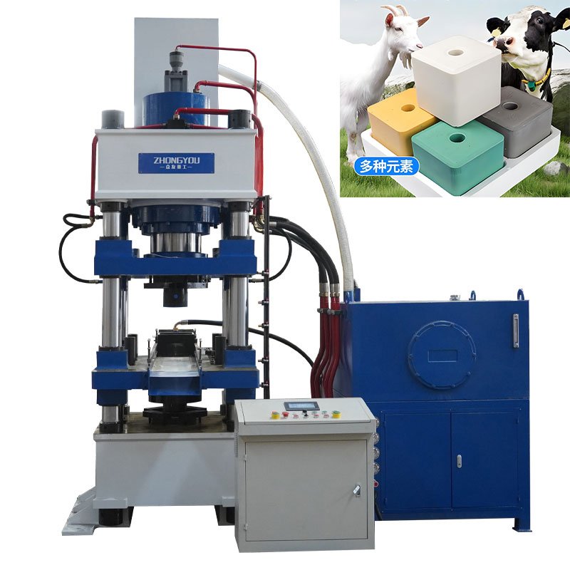 Hydraulic press for salt licks for cattle, sheep, horses and deer